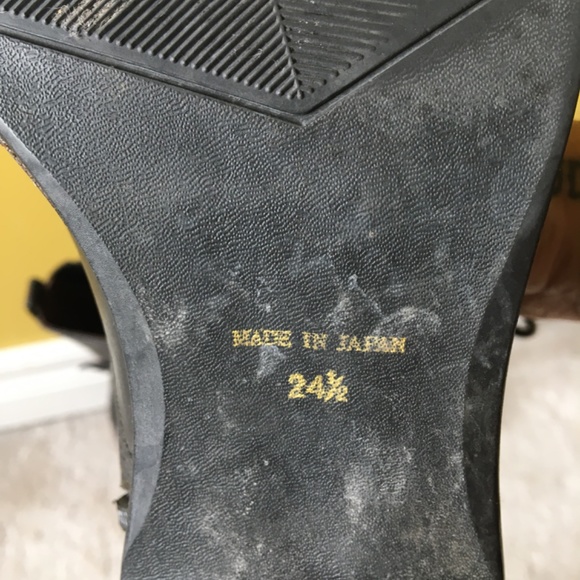 SOLD. Beautiful Genuine Leather Wing Tip Victorian Boots - Picture 5 of 5